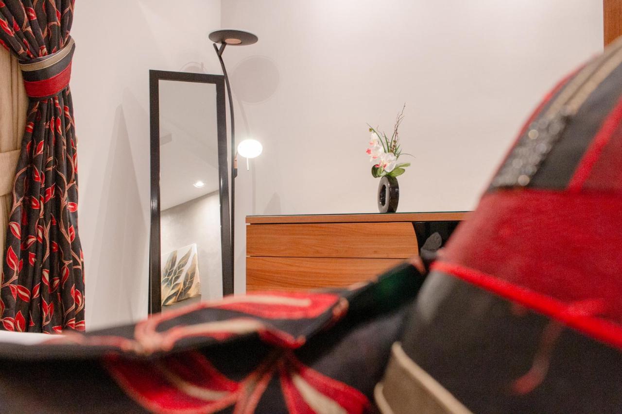 Stylish Corner Maisonette - Sunflower * بيركيركارا