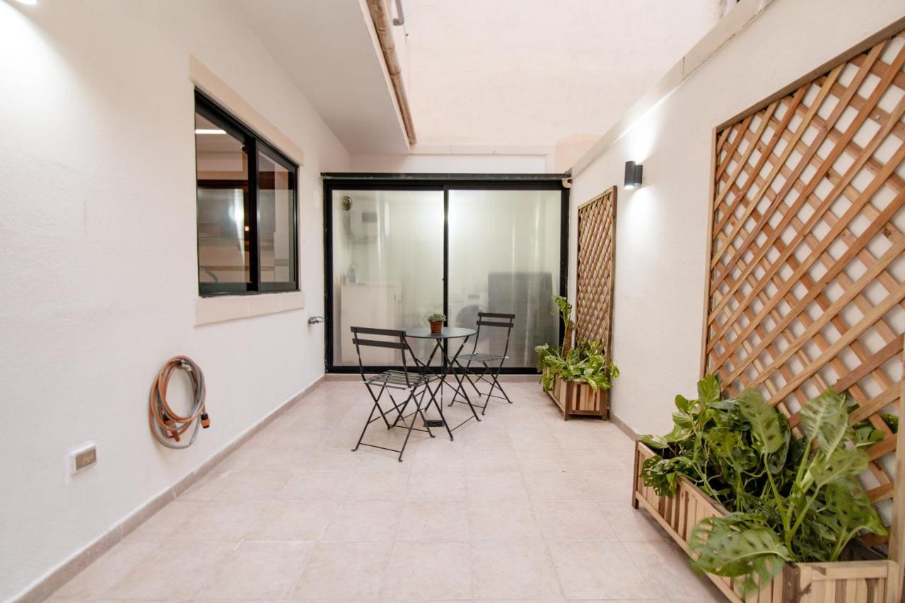 Stylish Corner Maisonette - Sunflower بيت للعطل بيركيركارا